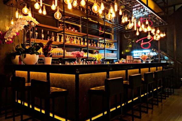 The 8 Best Cocktail Bars In Dublin
