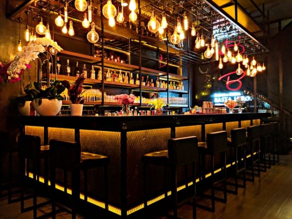 The 8 Best Cocktail Bars In Dublin